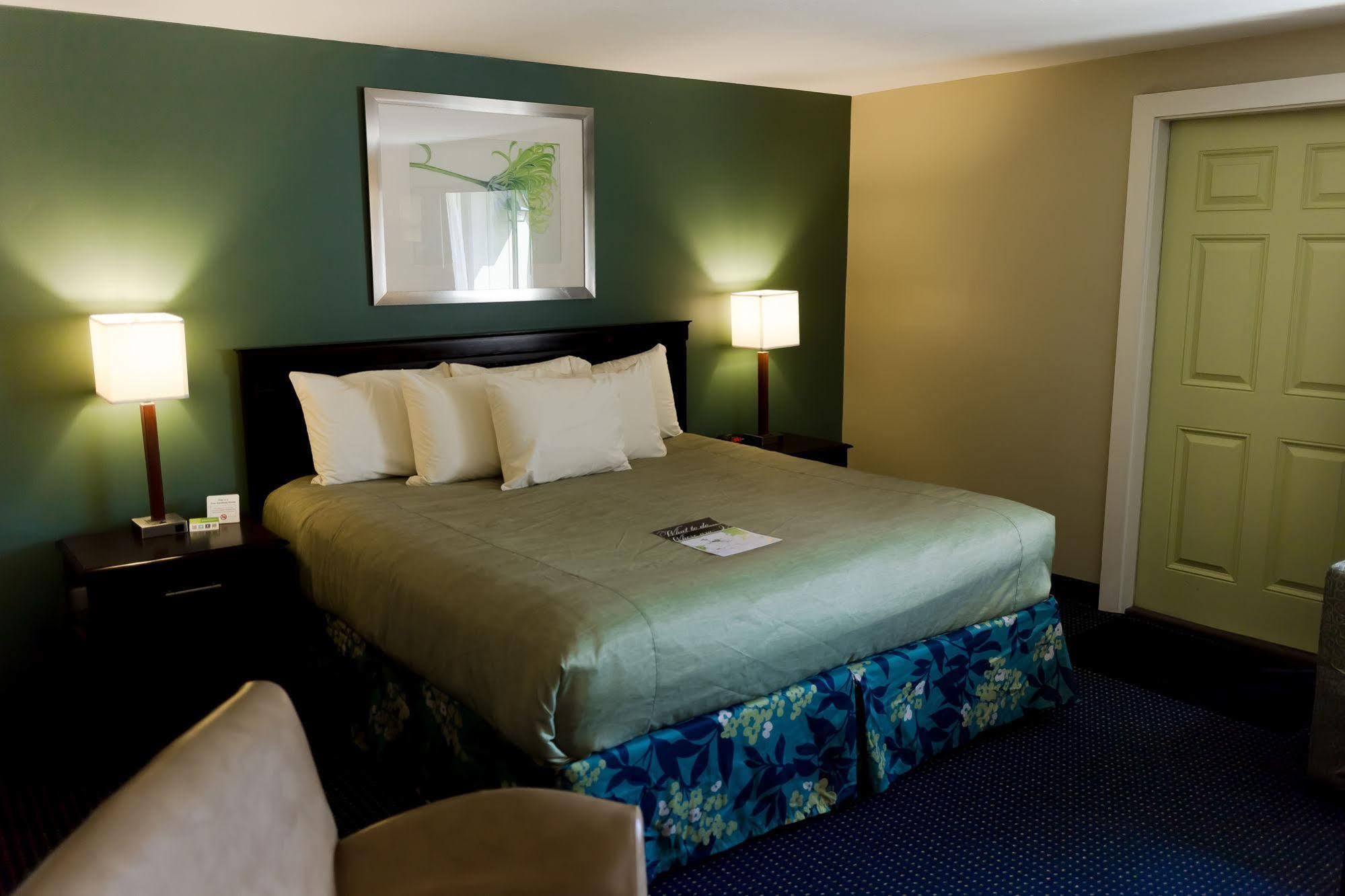 Inn at Deep Creek Oakland Eksteriør bilde